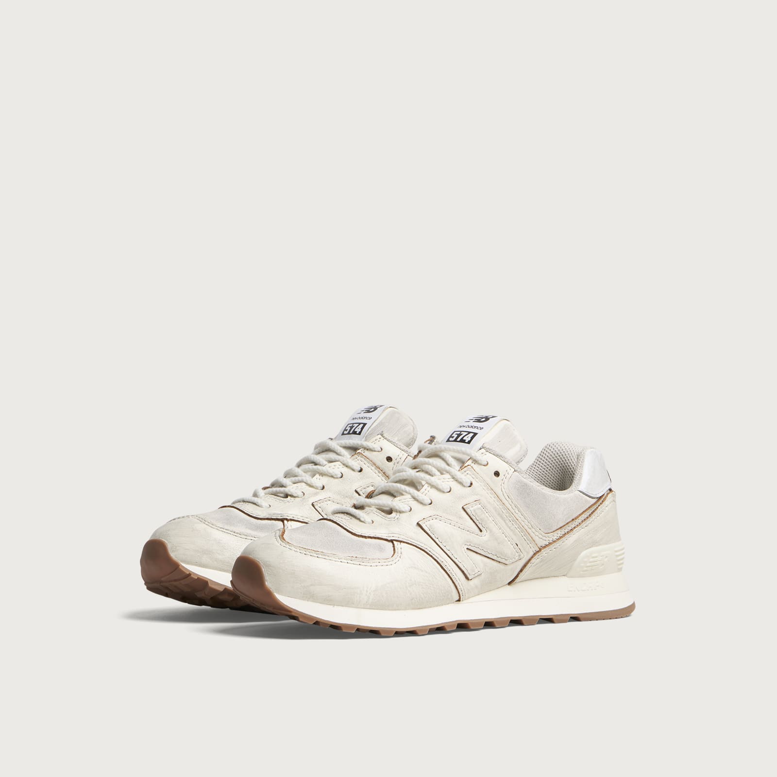 Women's 574 Sneaker in Sea Salt/Breakfast Tea