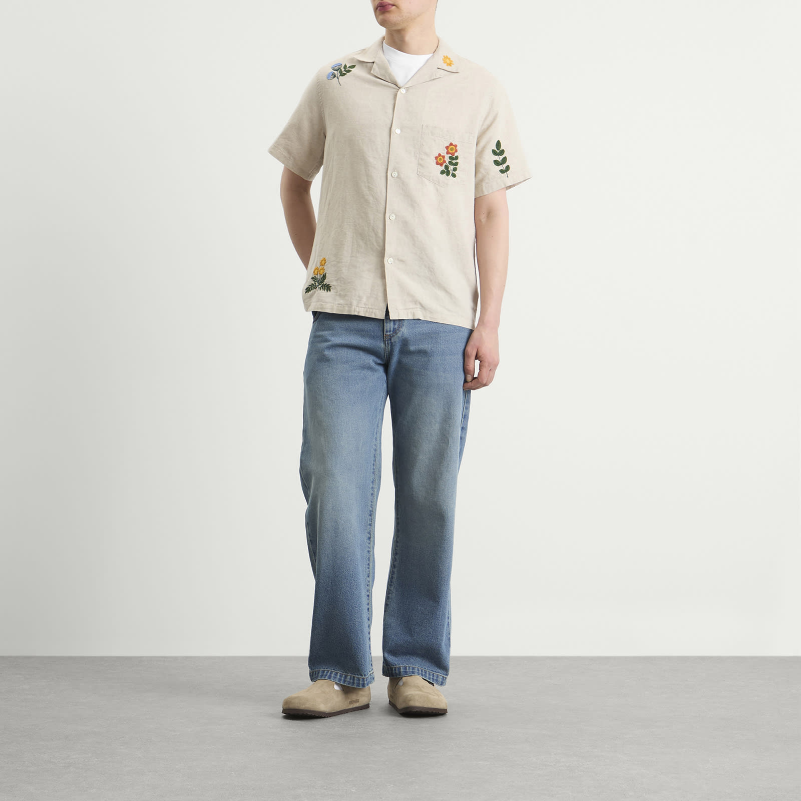 Men's Spring Embroidery Vacation Shirt in Natural