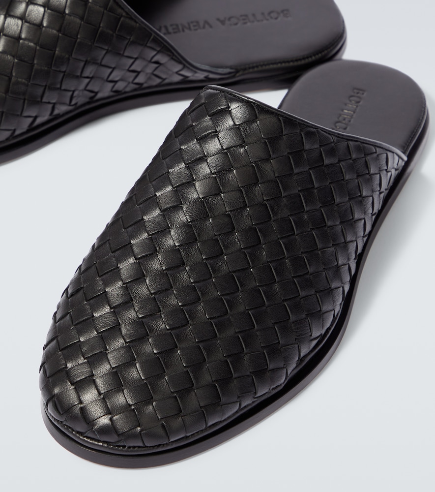 Intrecciato leather slippers