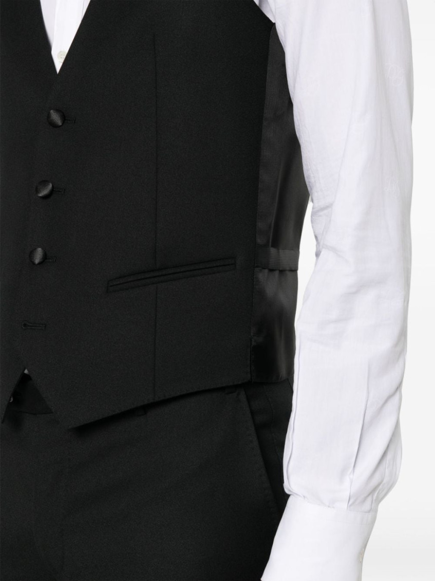 Black Dart Detail Suit