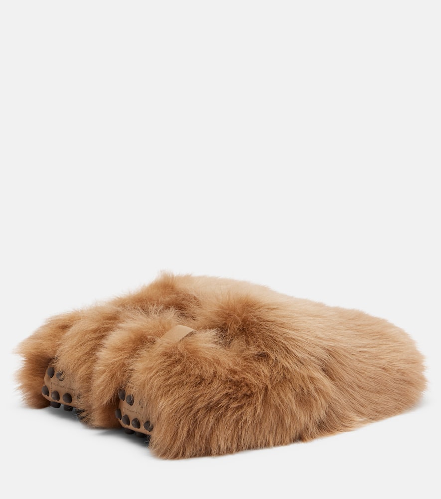 Gommino shearling slip-on shoes