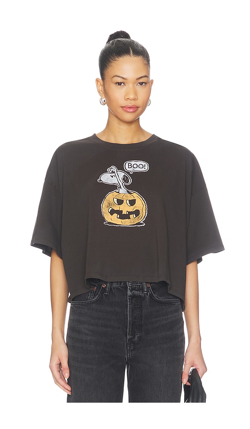 DAYDREAMER Peanuts Spooky Pumpkin Cropped Oversized Tee in Black