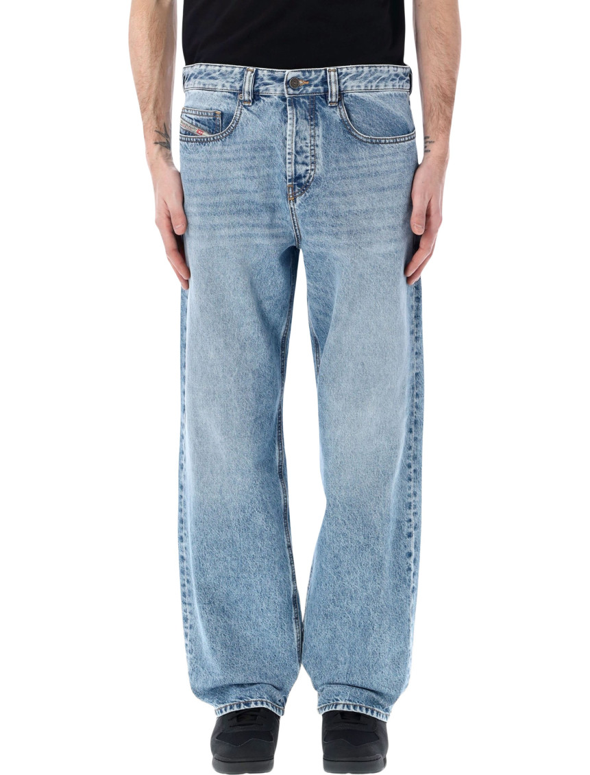 2001 D-macro 09i29 Straight Jeans