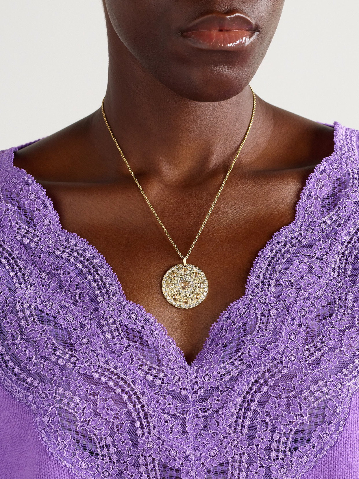 Talisman Medal Large 18-karat Gold Diamond Necklace - One size