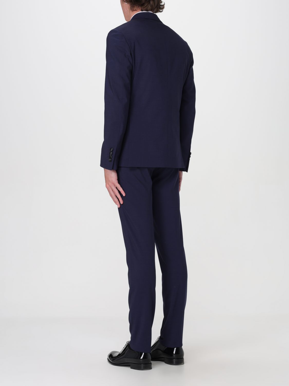 Suit Men color Blue