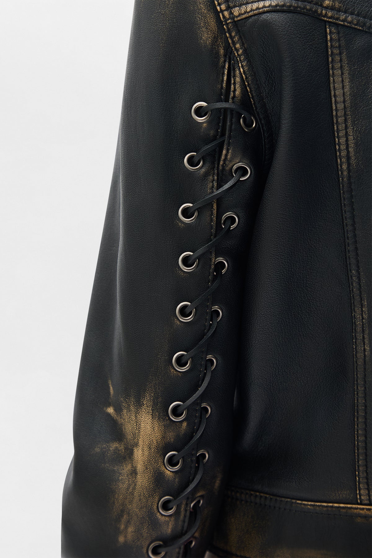 Guda Slim Fit Zipped Jacket