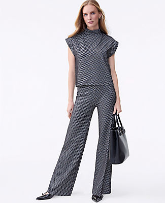 Ann Taylor The Petite Side Zip Wide-Leg Pant in Ponte