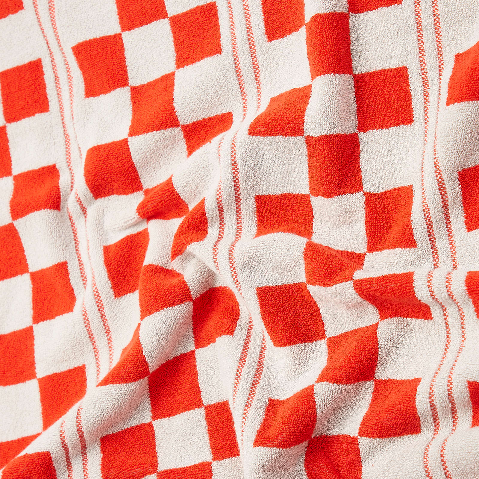 Busby Limited Edition Pool Towel in Cloud/Ranch Red 