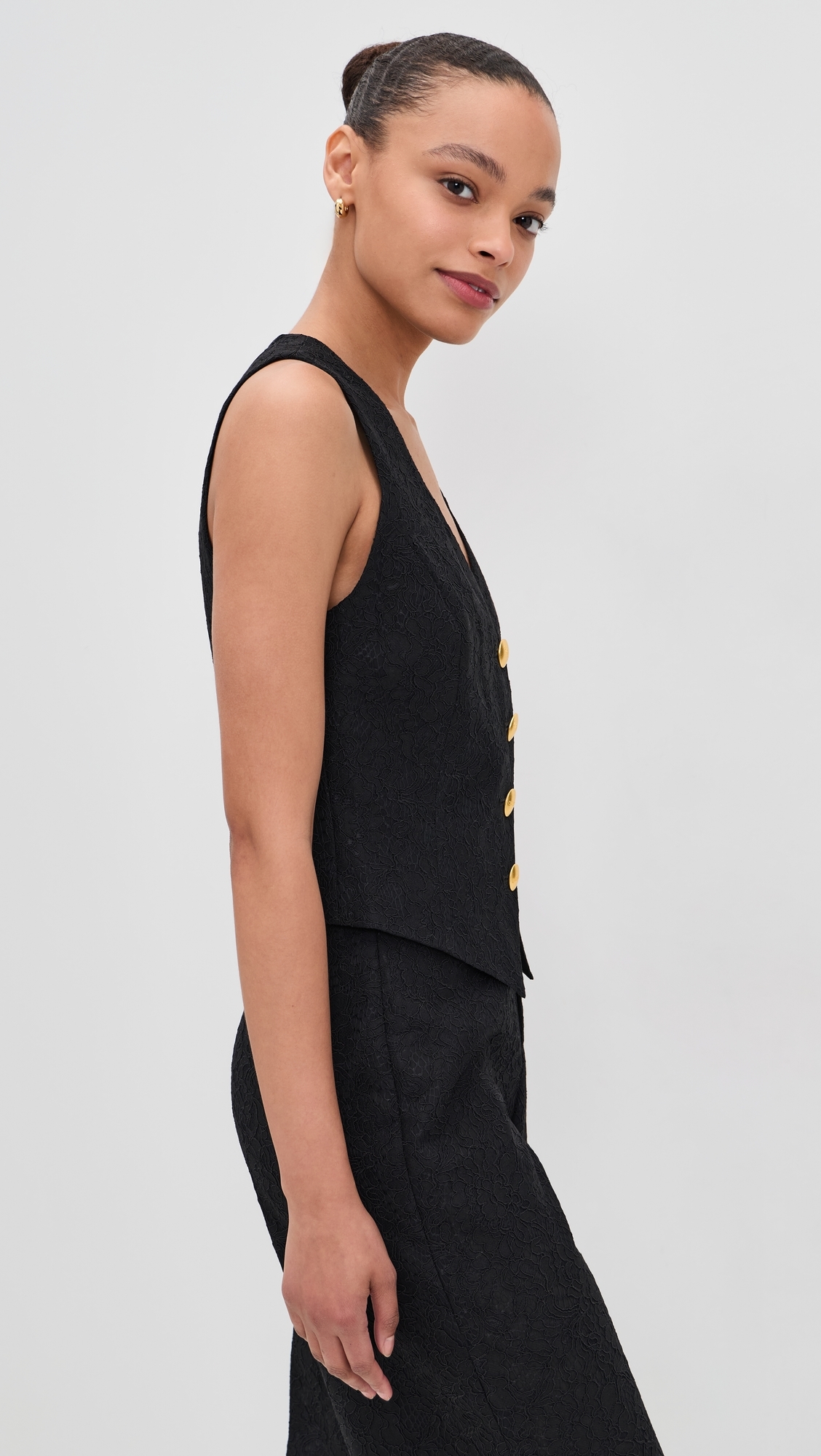 Kino Bonded Lace Vest Black