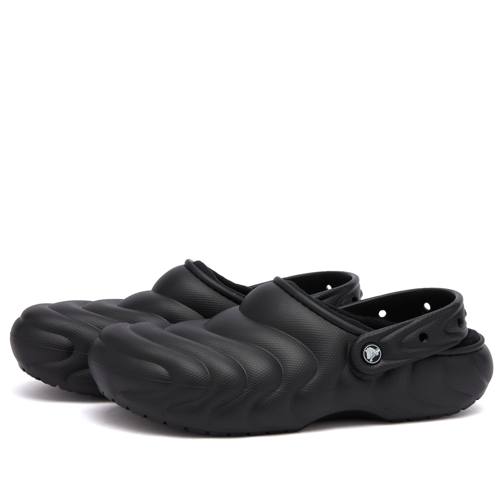 Classic Overpuff Clog in Black