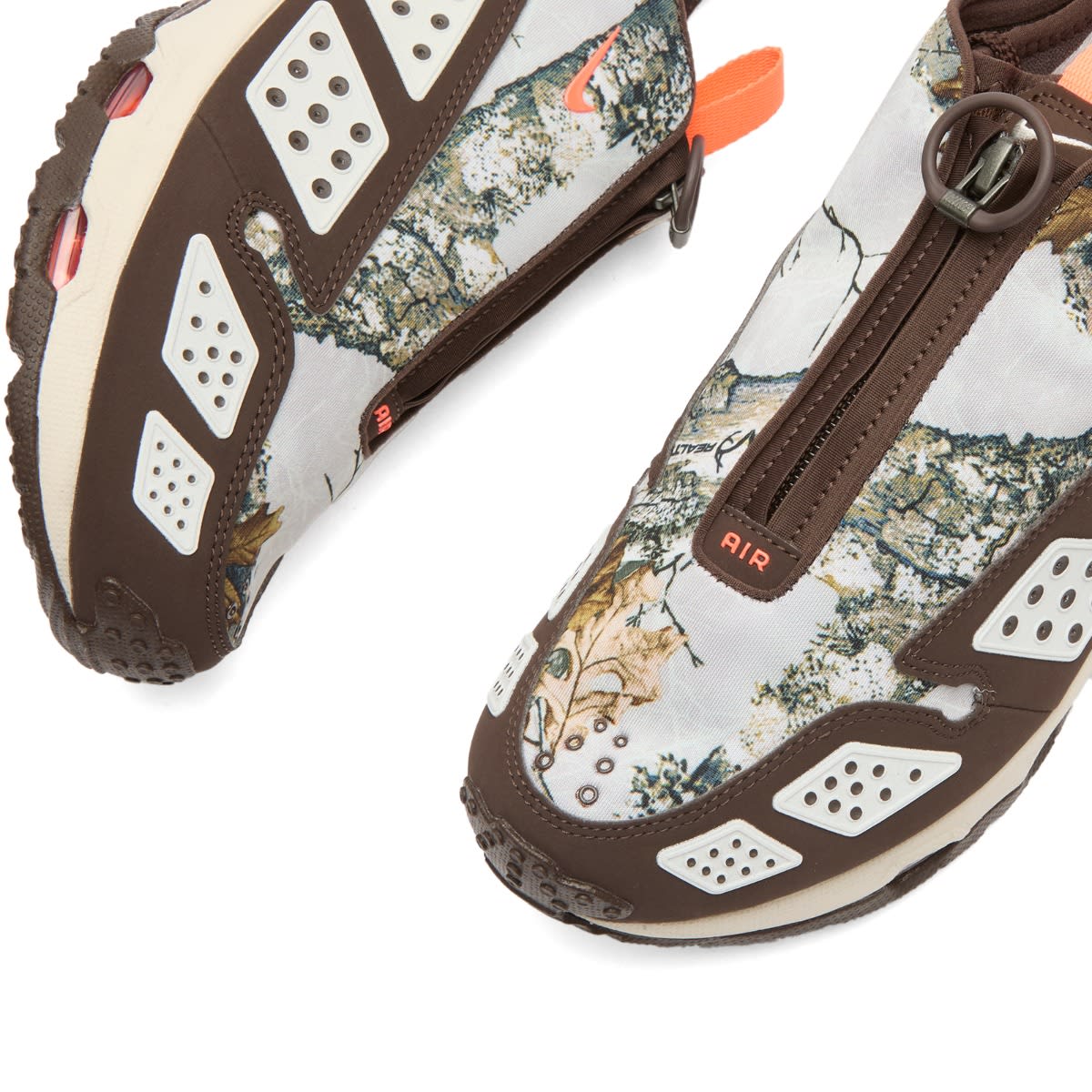 Women s Air Max SNDR Sneakers Baroque Brown / Hyper Crimson