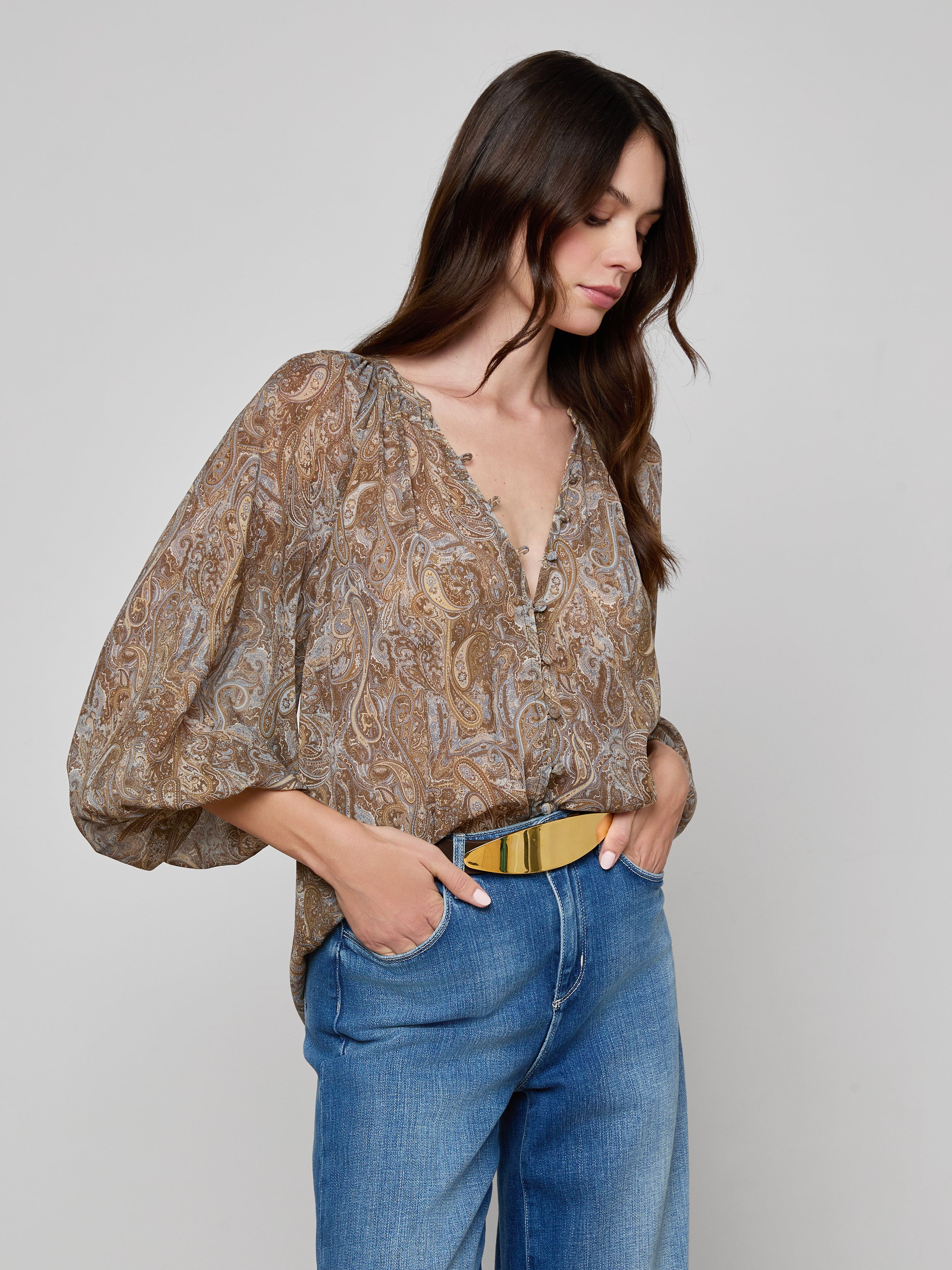 Teagan Blouse Top In Neutral/blue Ditsy Paisley