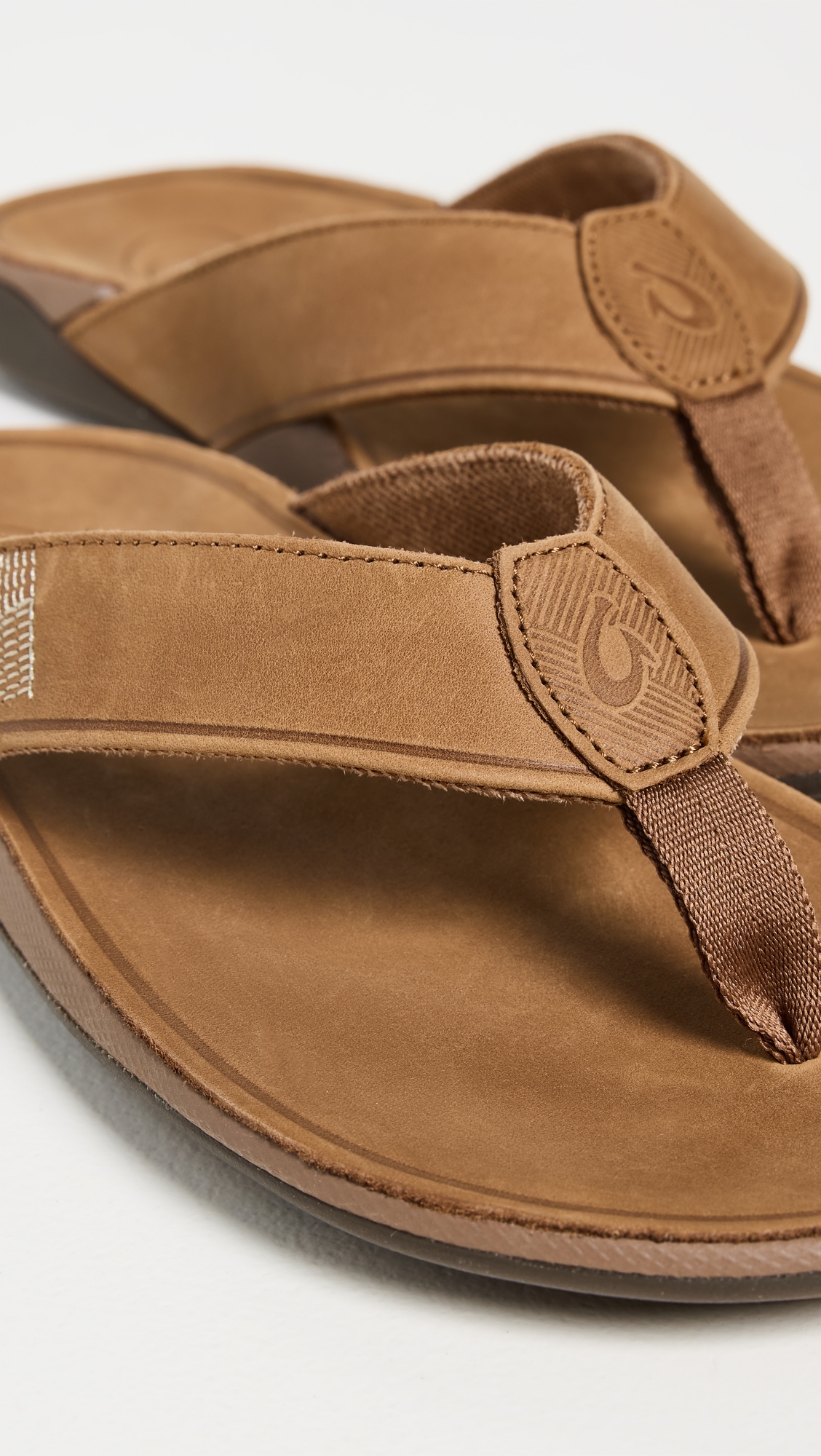 OluKai Tuahine Sandals Toffee/Toffee