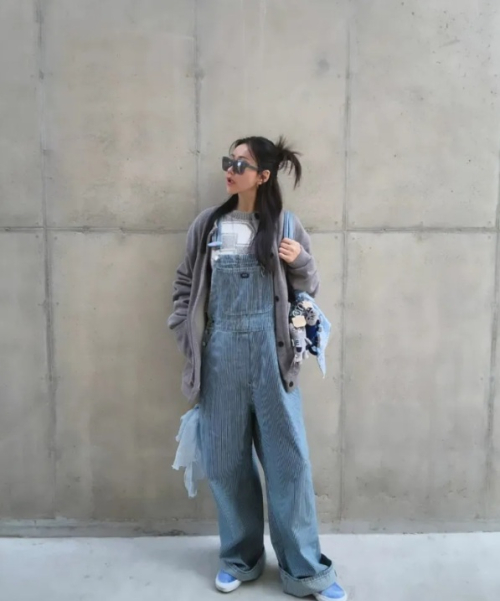 Striped oversized overalls blue
