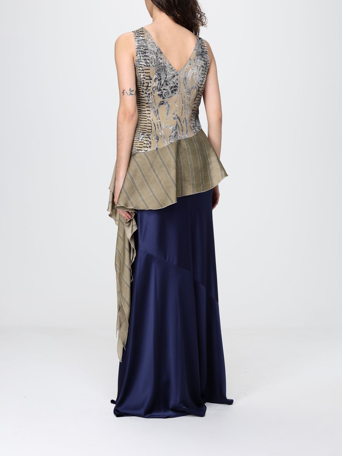 Top Woman color Gold