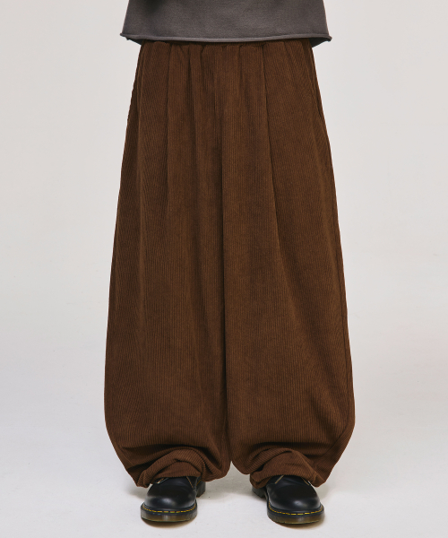 Curved Corduroy Banding Pants