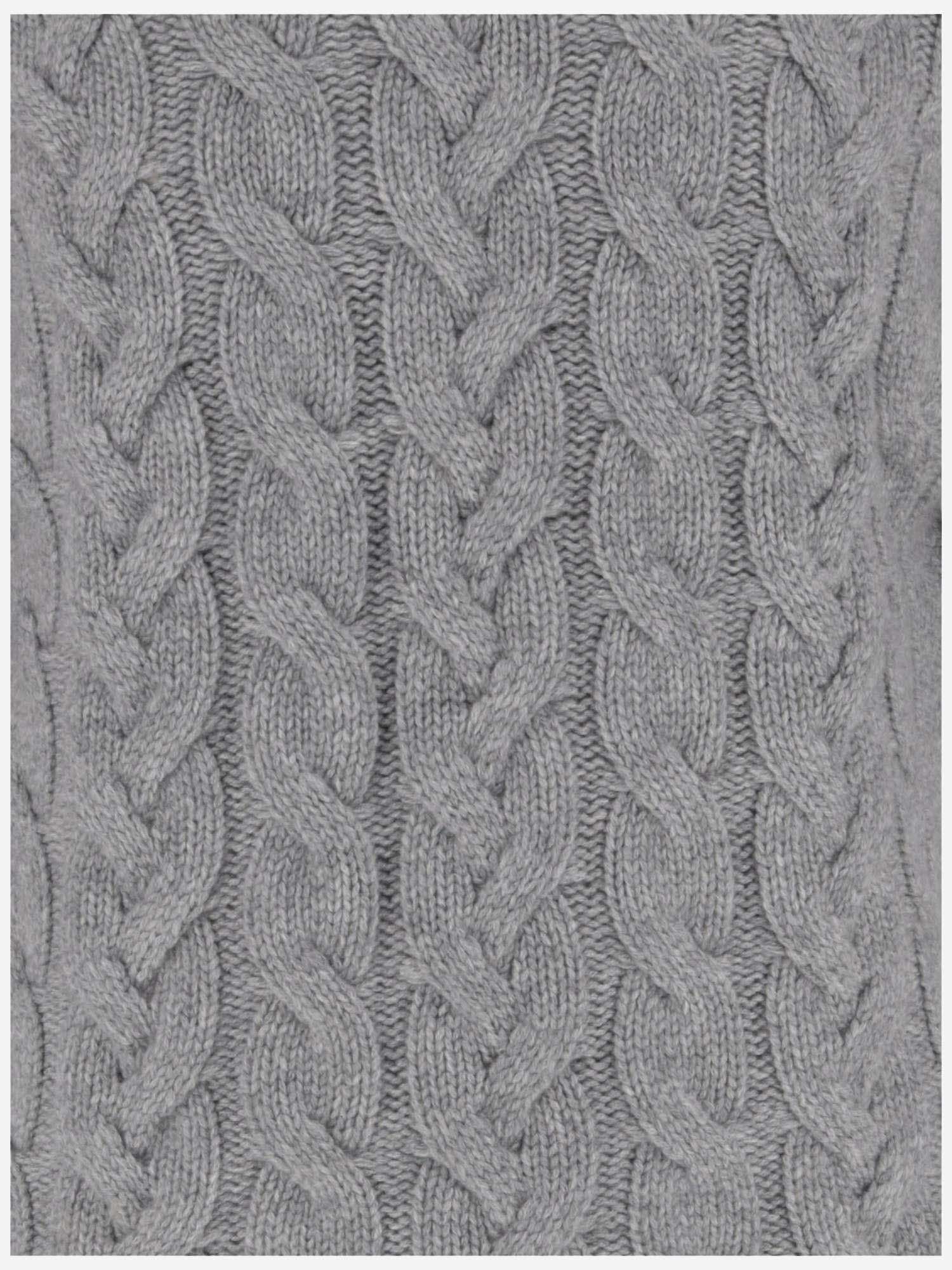 Cable-Knit Cashmere Sweater — Gray