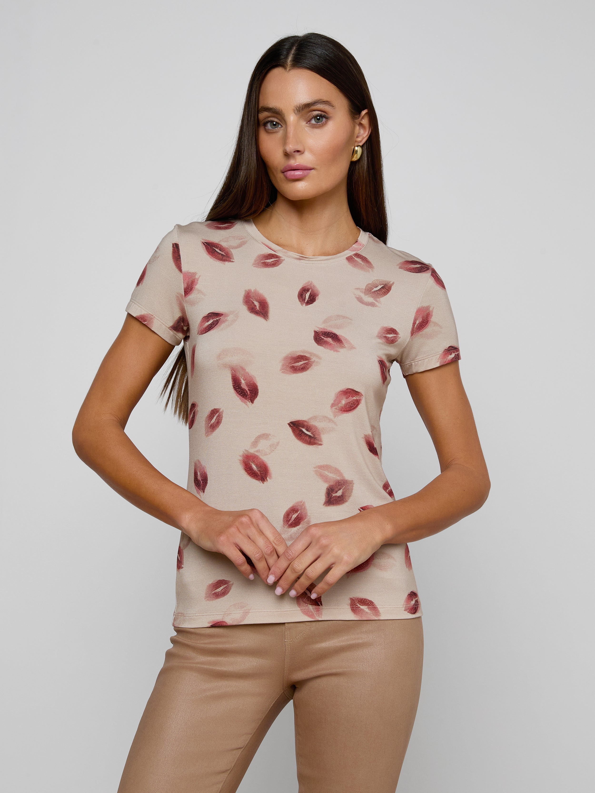Ressi Fitted T-Shirt In Taupe/dark Red Faded Kiss