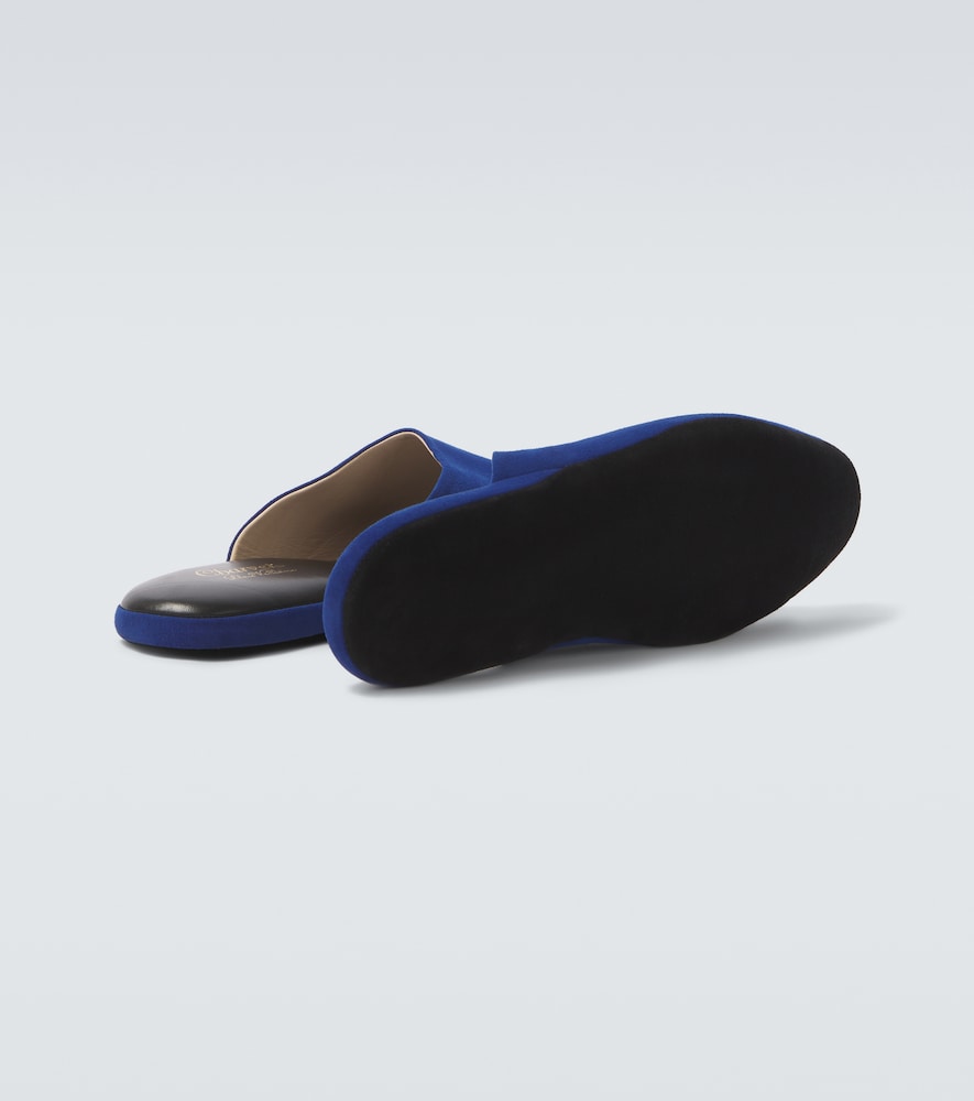 Suede slippers