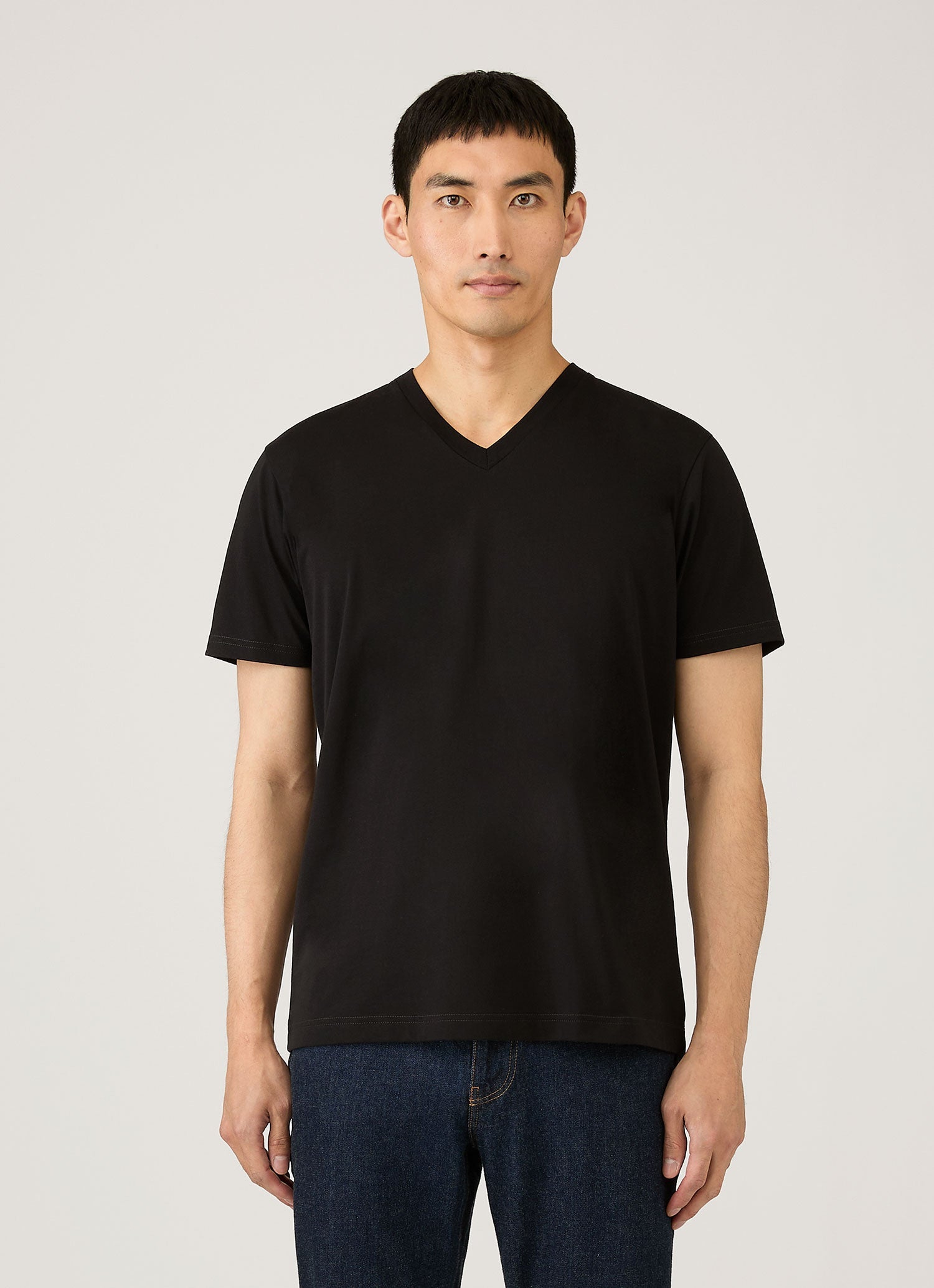 Men's Riviera Midweight V‑neck T‑shirt in Black XL