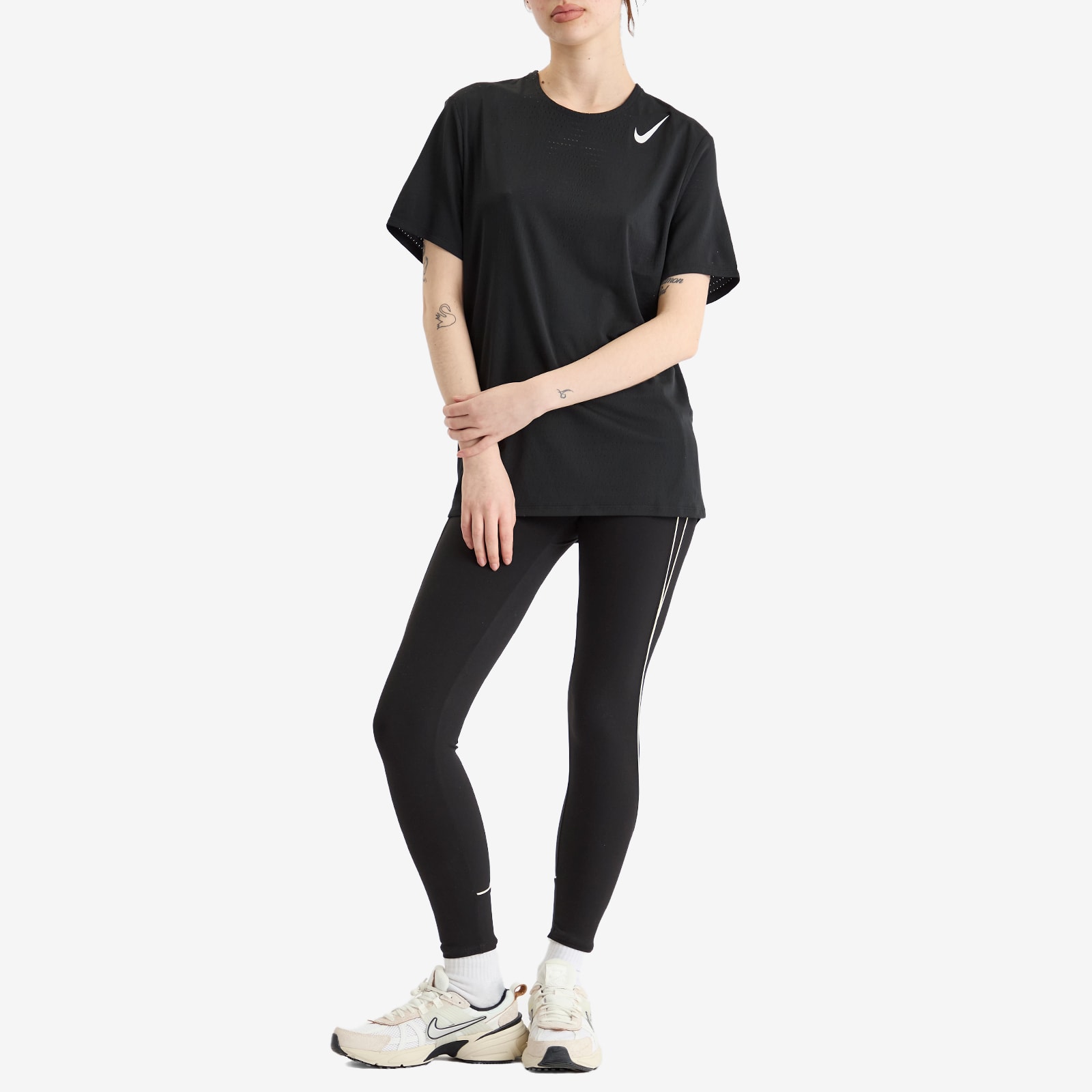 Aeroswift T-Shirt in Black/White