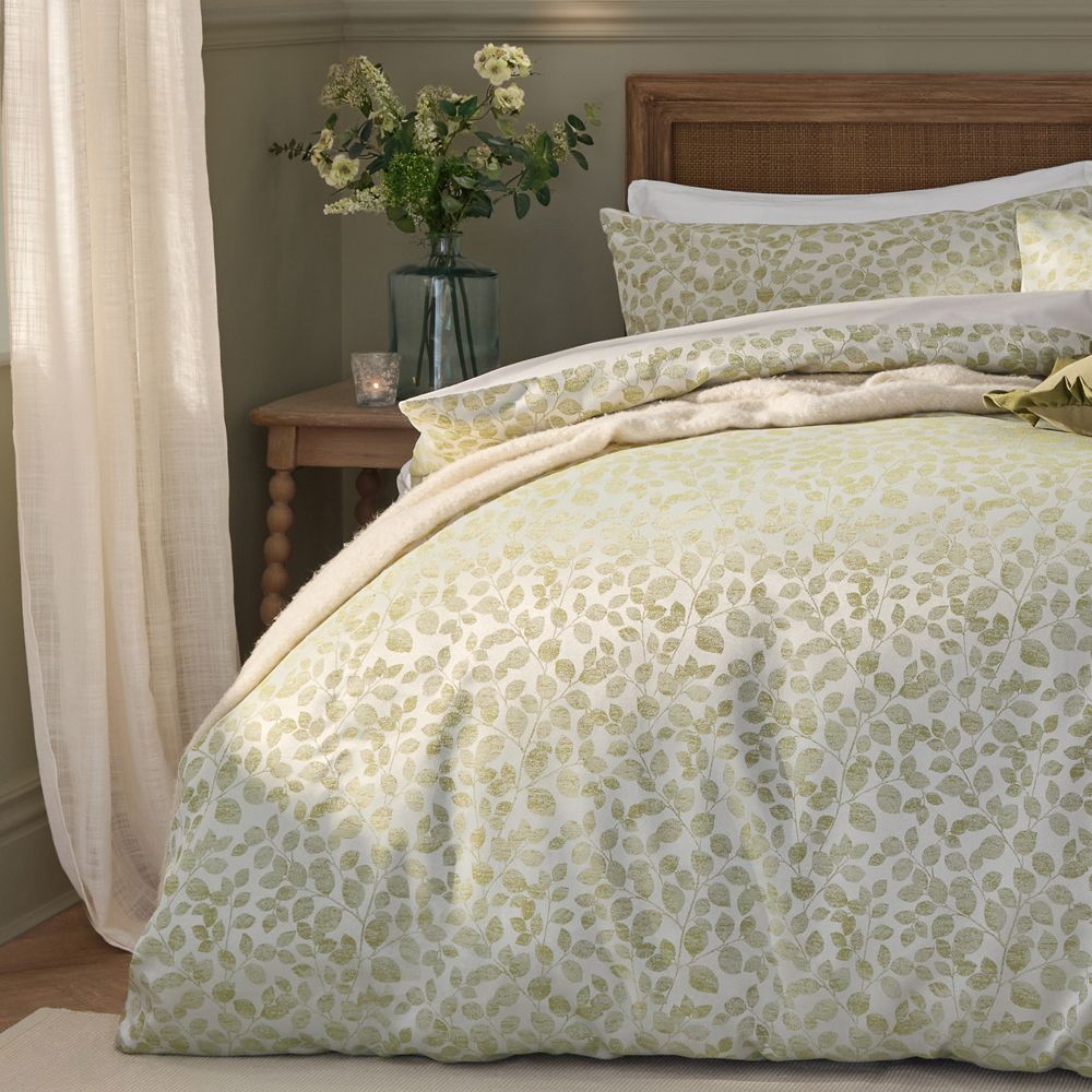 Wylder Unisex Grace Leaf Jacquard Satin Duvet Cover Set in Pale Green | : Single