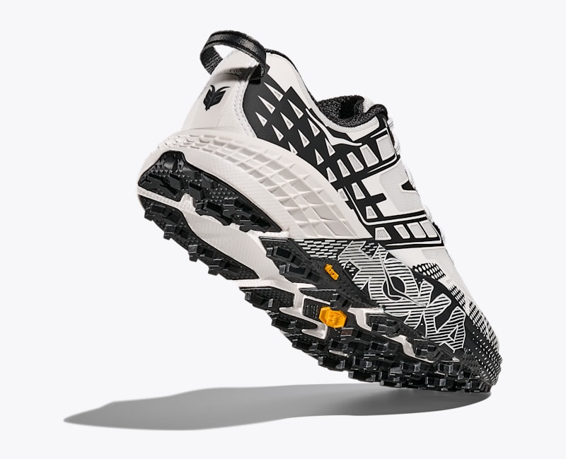 HOKA Speedgoat 2 Shoes in Black/Frost