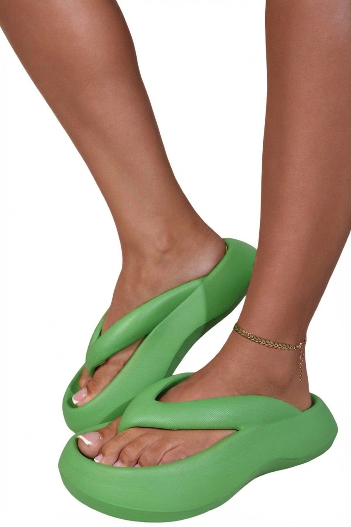 IKRUSH Women's Cora Chunky Platform Flip-flops Sandals in Green