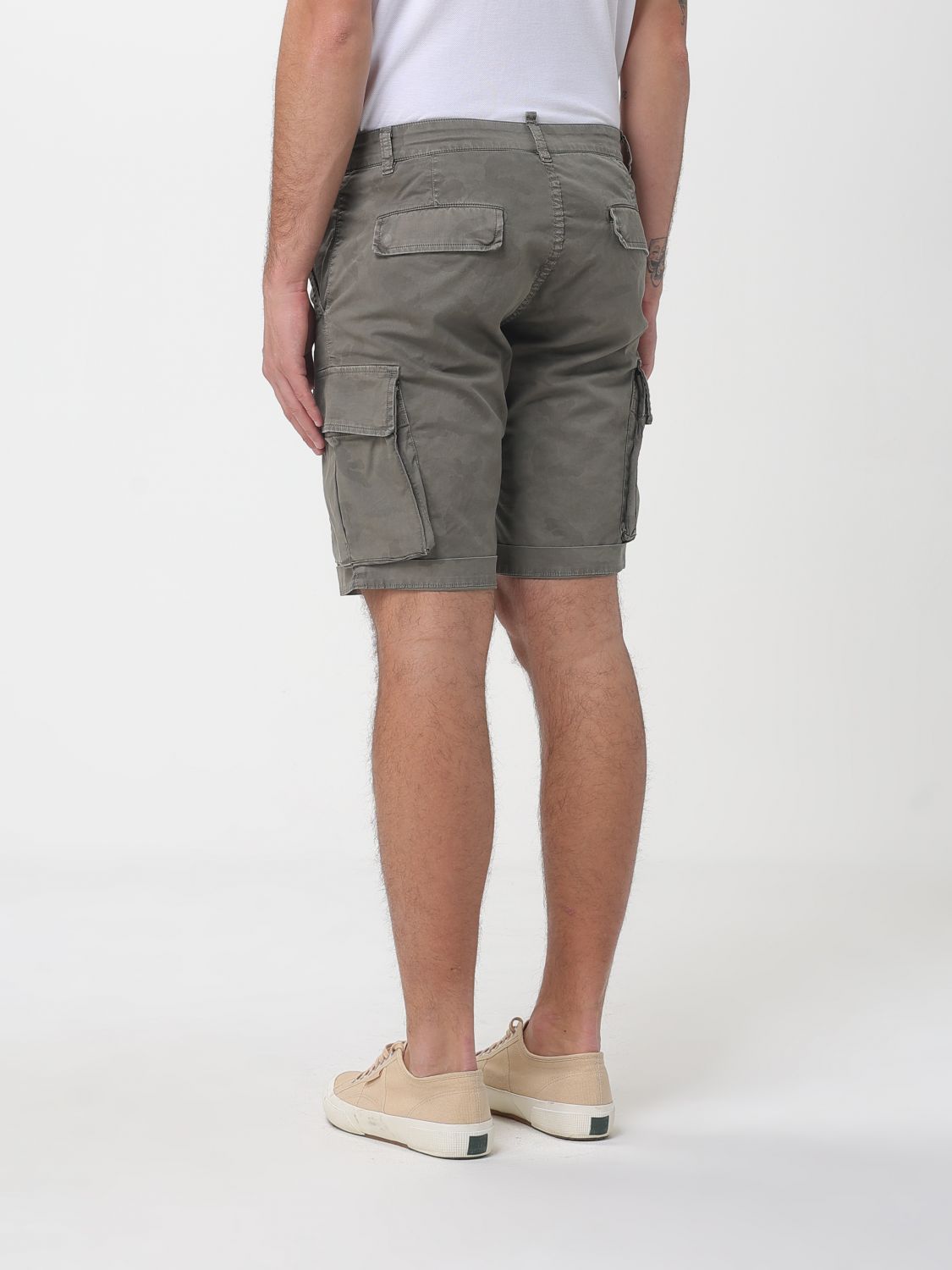 Shorts Men color Military