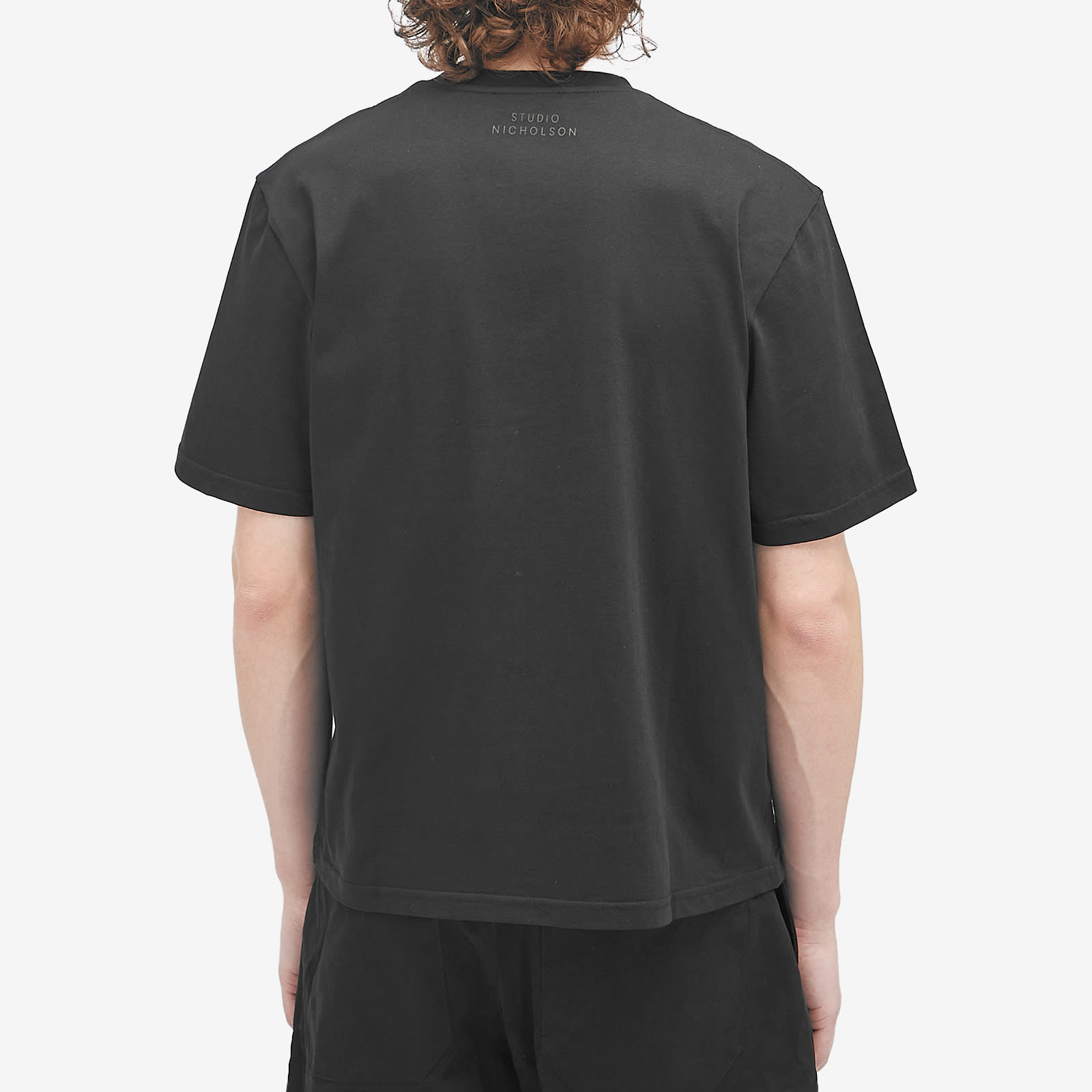 스튜디오 니콜슨 Men's Bric T-Shirt in Black BRICSNM-911-BLK