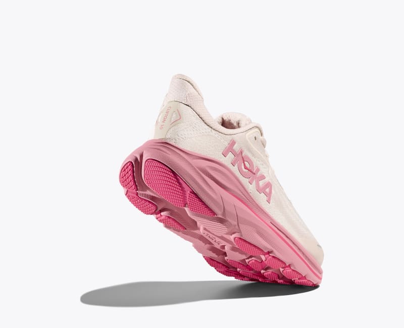 HOKA Clifton 10 Shoes in Rose Cream/Dried Rose