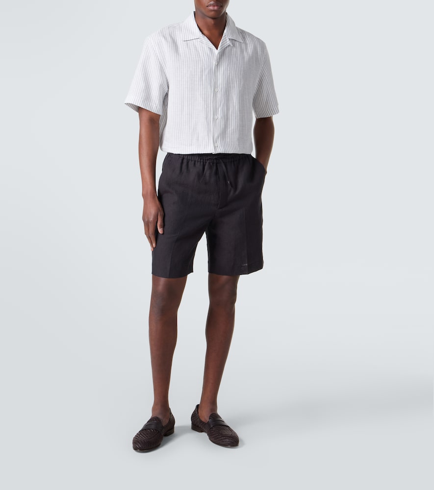 Linen Bermuda shorts