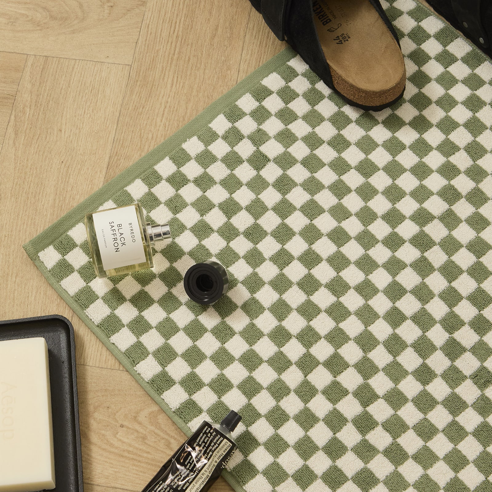 BAINA Beppu Bath Mat in Sage & Chalk - Green.  a