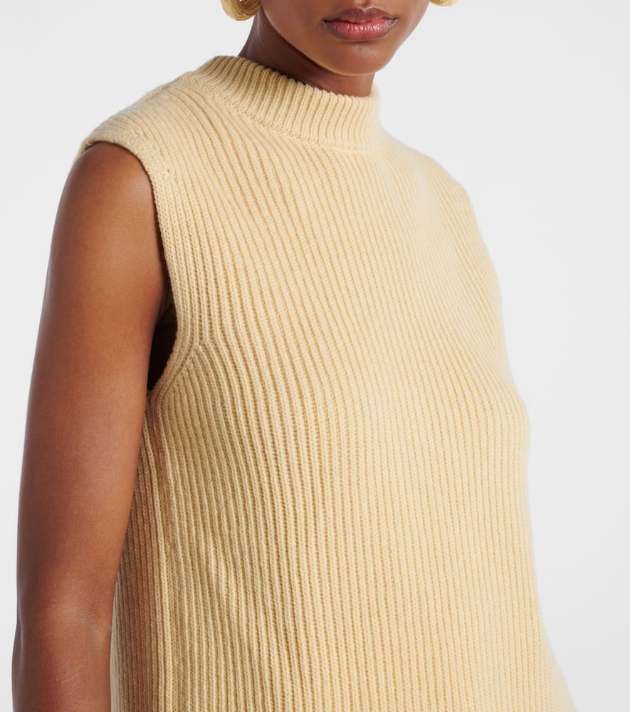 Oversized ribbed-knit wool vest