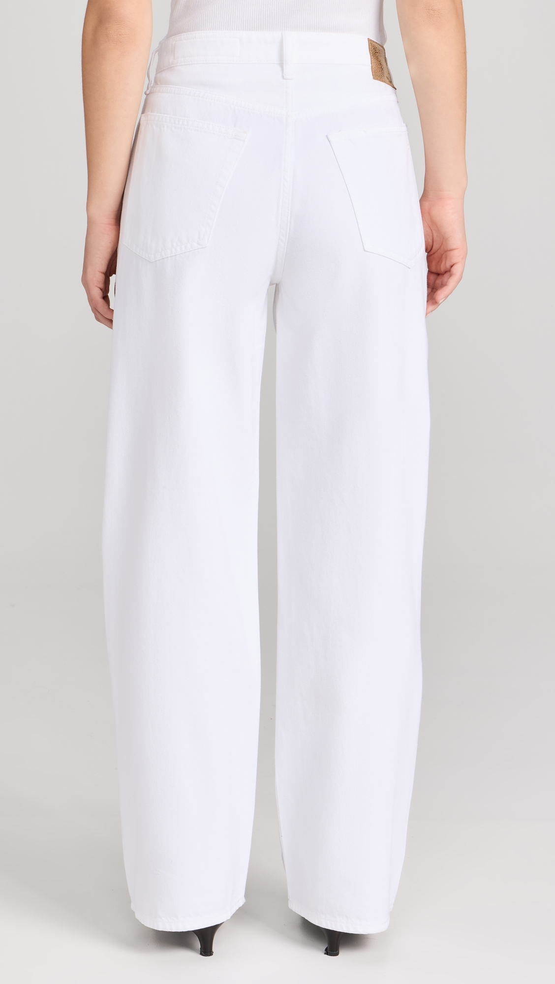 Featherweight Logan Jeans optic whit
