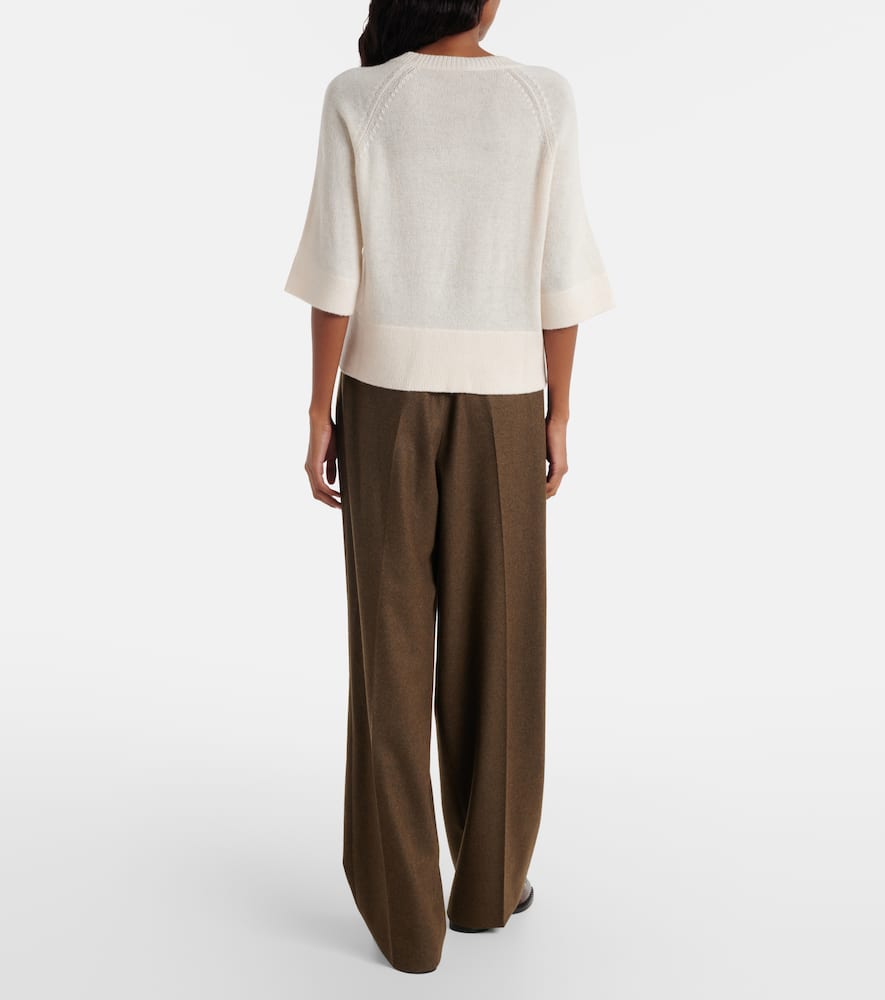 Wool and cashmere sweater