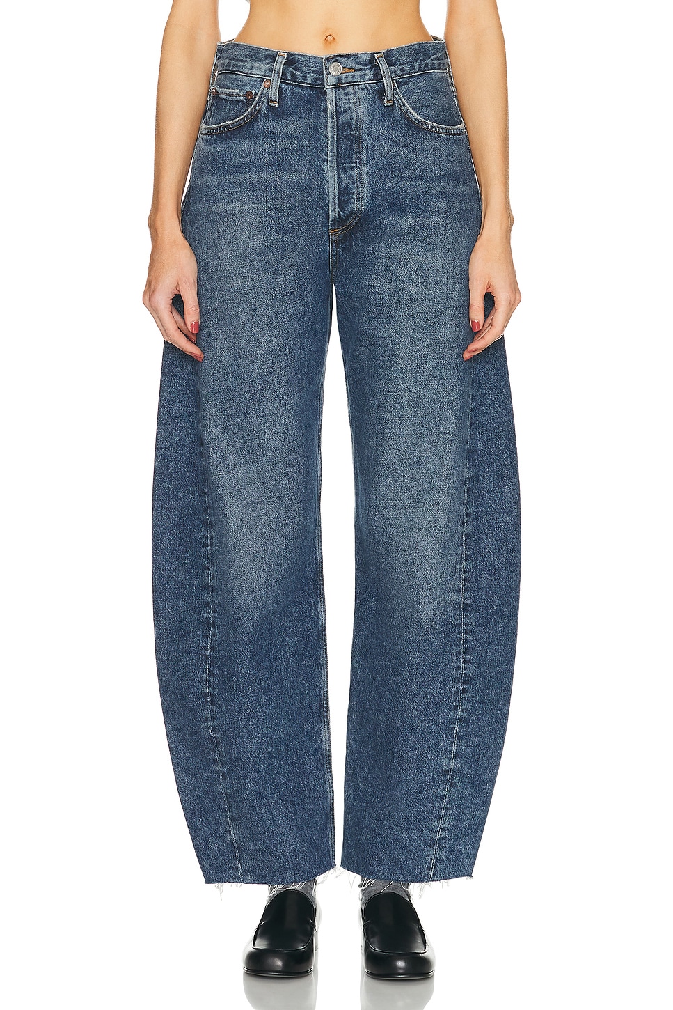 AGOLDE Luna Pieced Wide Leg Jeans in Control - Denim-Medium. 33 also in