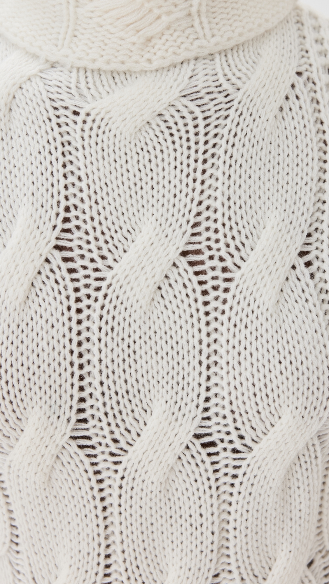 Cashmere Saige B Cropped Turtleneck Gardenia 