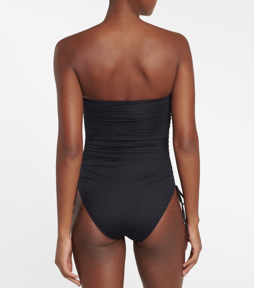 Strapless swimsuit