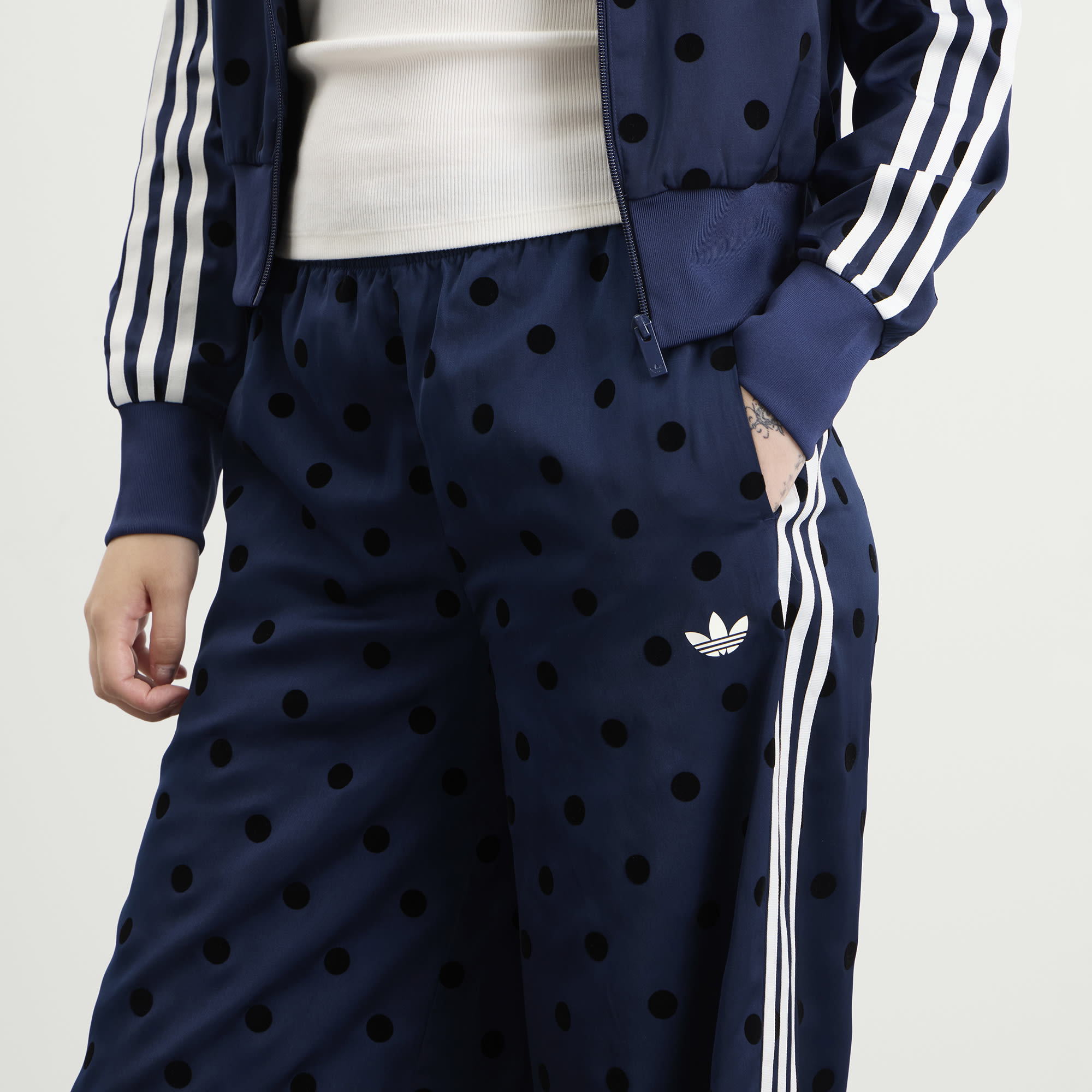 Women's Satin Polka Dots Wide Leg Pant in Night Indigo