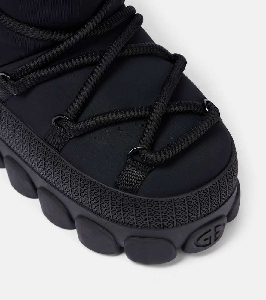 Frederica snow boots