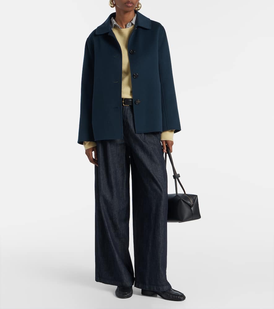 Virgin wool jacket