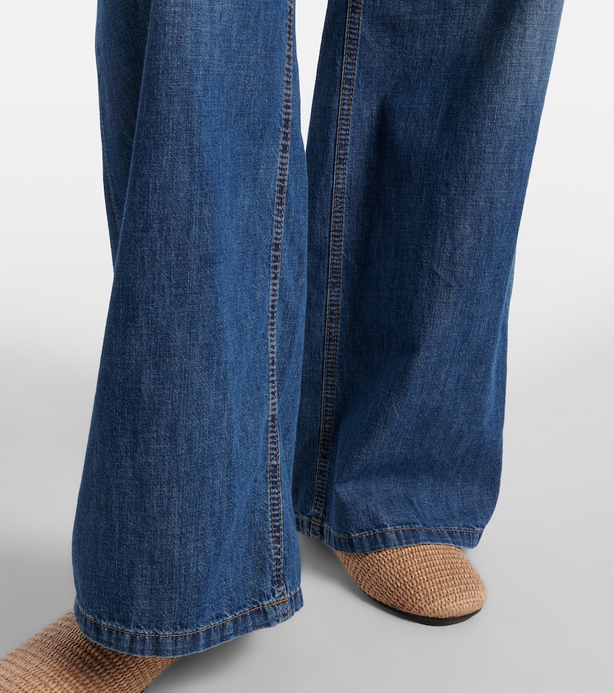 Wide-leg jeans