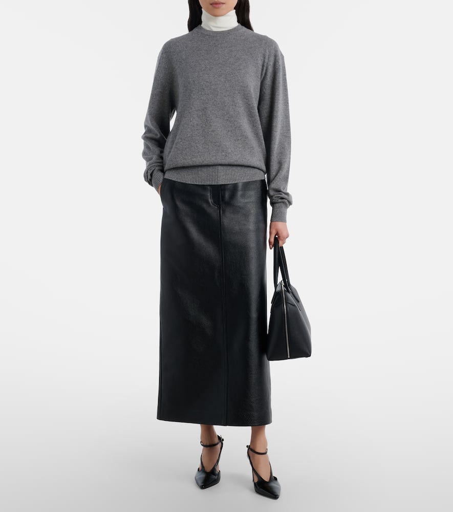 Cashmere sweater