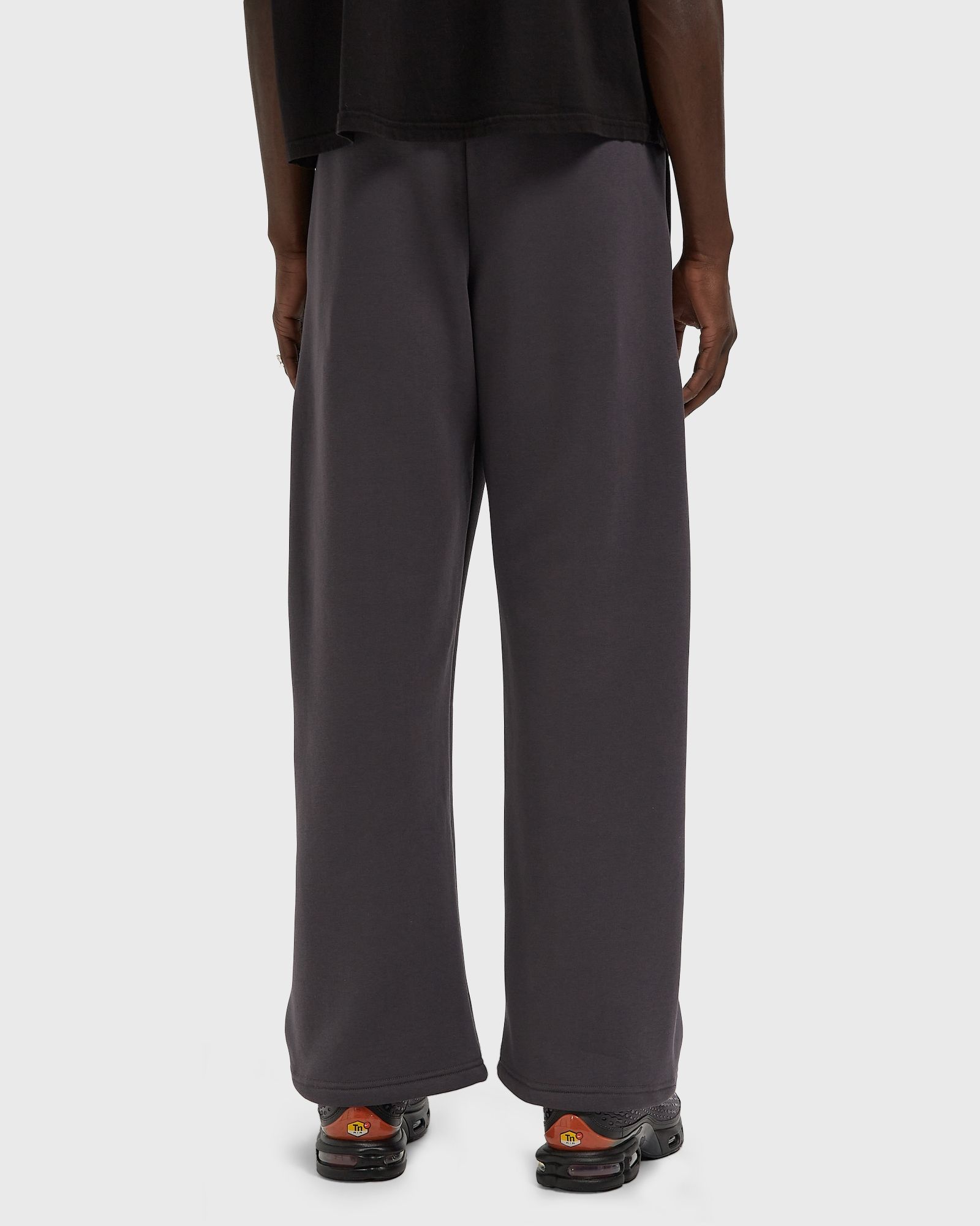 Trackpants Frame Volcano