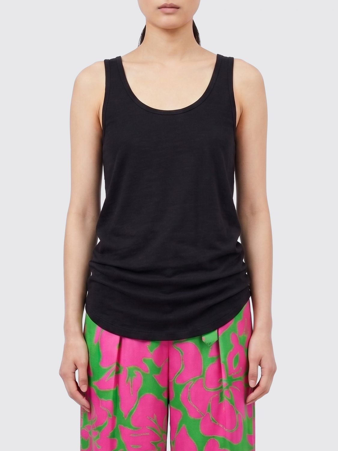 T-Shirt Woman color Black