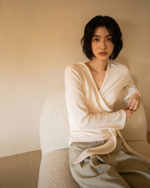 EASE WRAP TOP