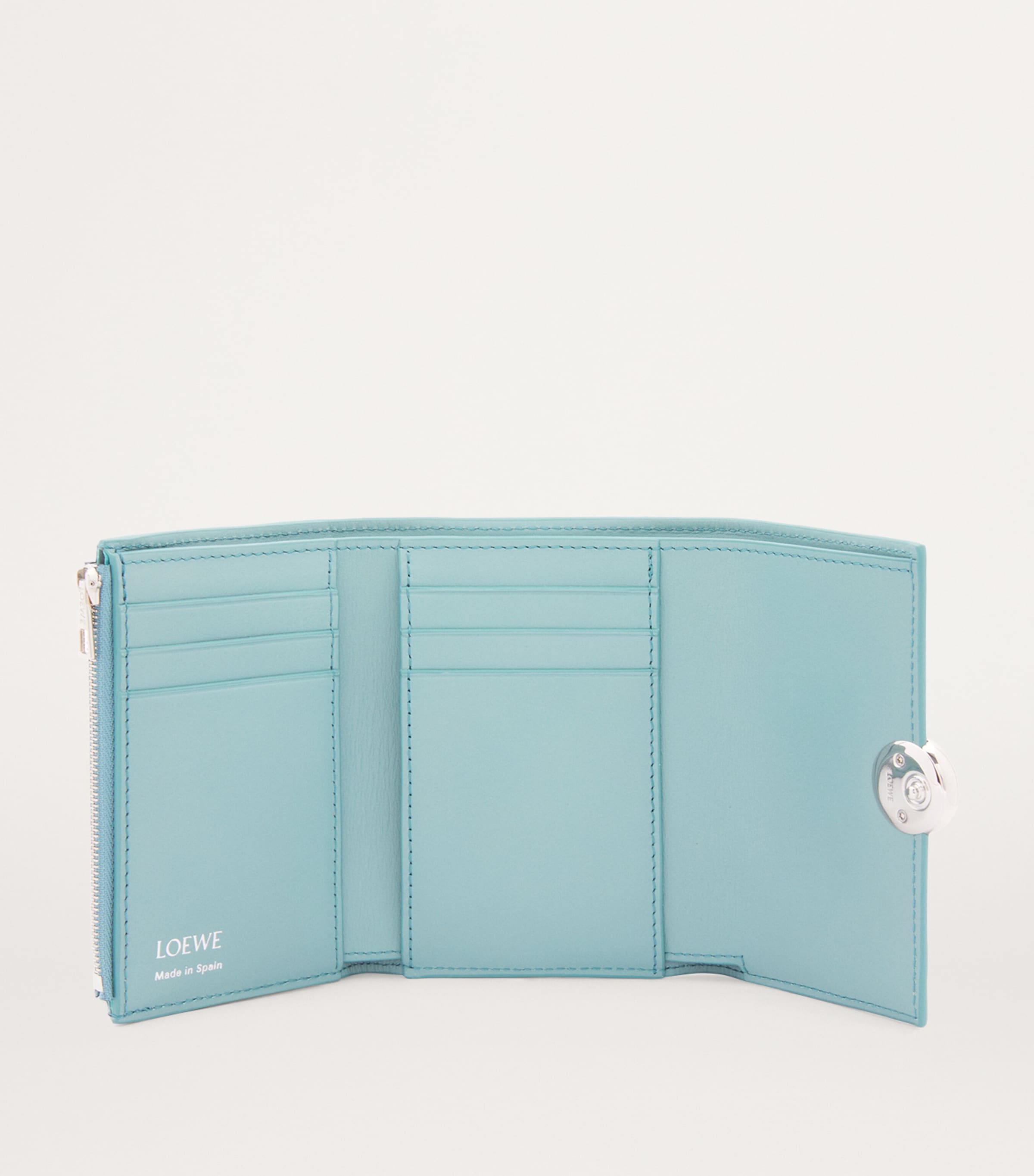 Leather Vertical Pebble Wallet