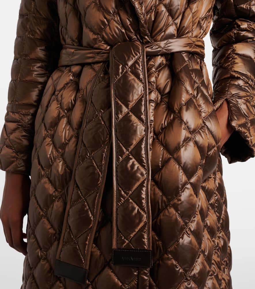 Cube Spaces belted down coat