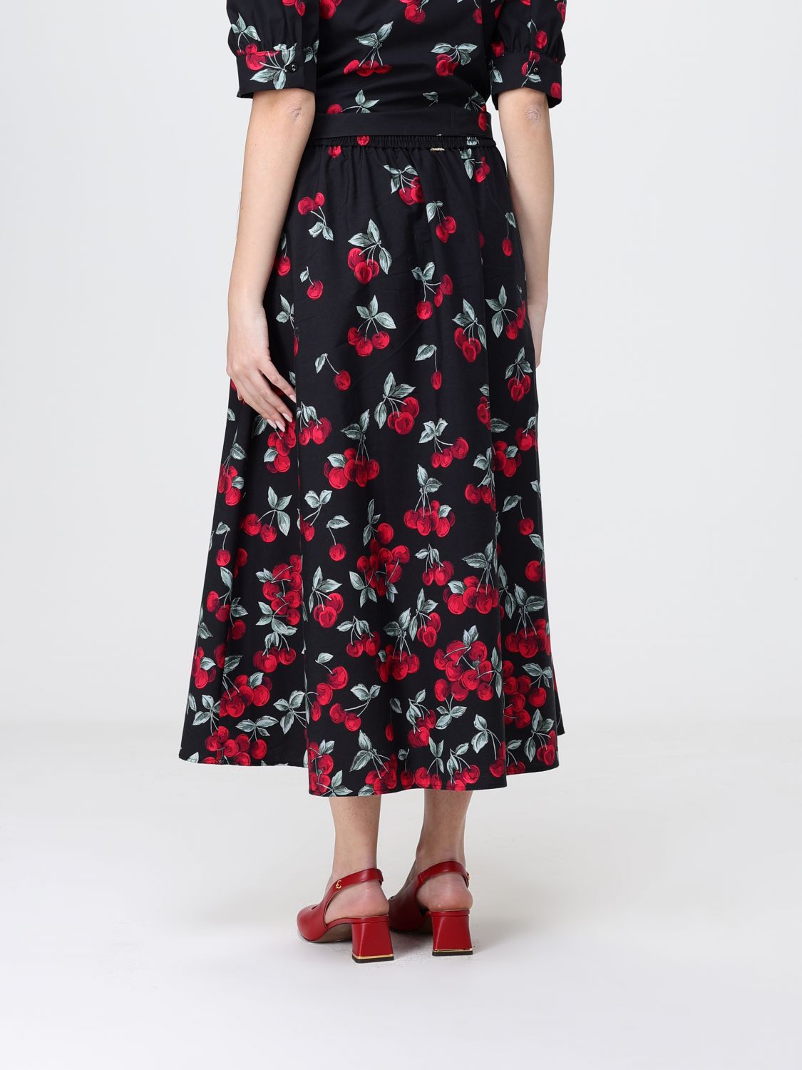 Skirt Woman color Black